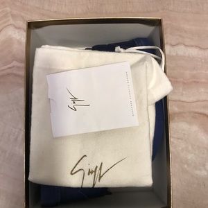 Authentic Toddlers Designer sneaker!